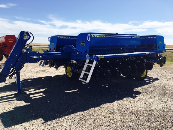 2015 Landoll 5531-30