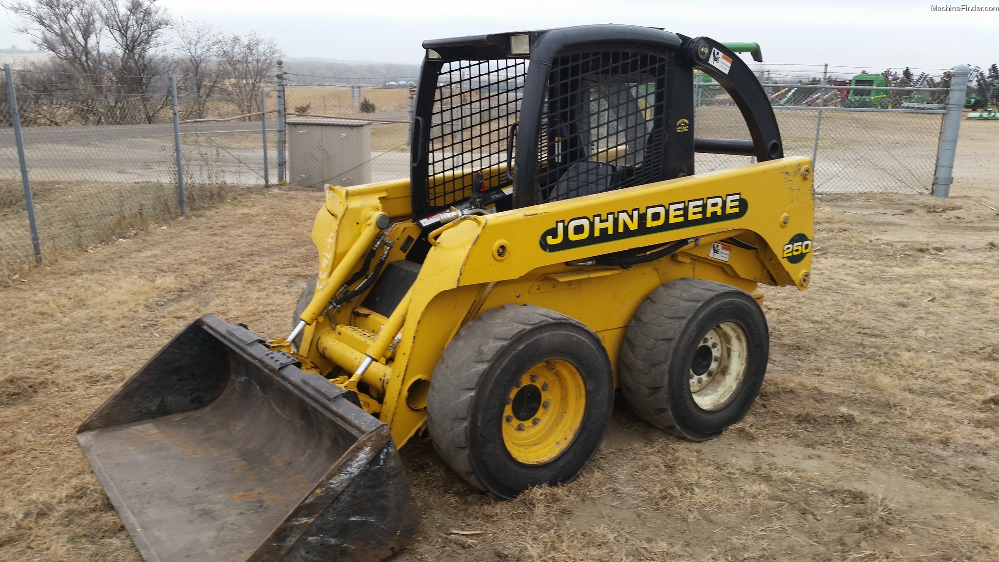 2001 John Deere 250 Skid Steer Loaders - John Deere MachineFinder