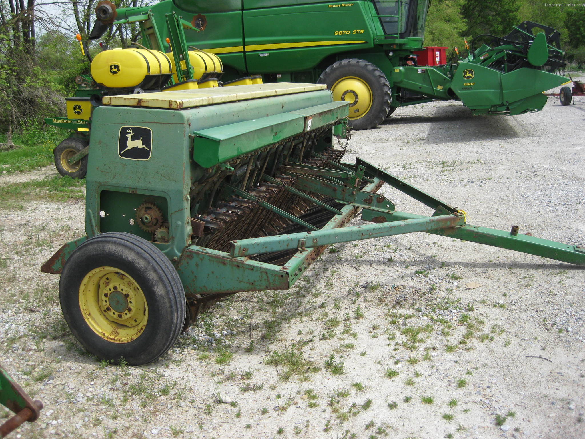 John Deere 8200 Planting And Seeding Box Drills John Deere Machinefinder 2496