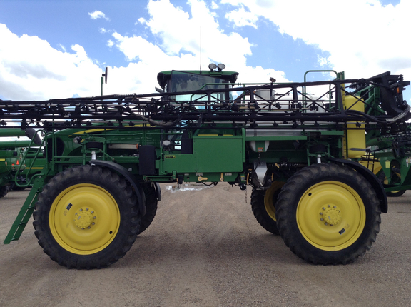 2010 John Deere 4730