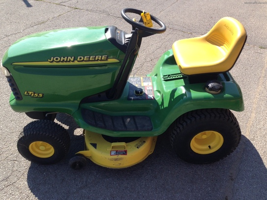 John Deere Lt155 Lawn And Garden And Commercial Mowing John Deere