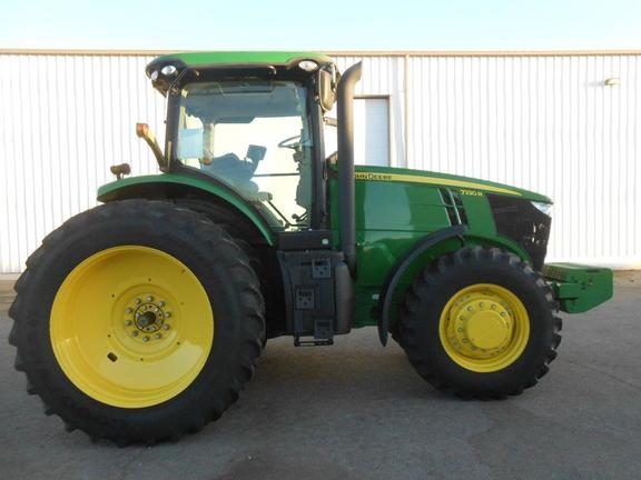 2013 John Deere 7230R