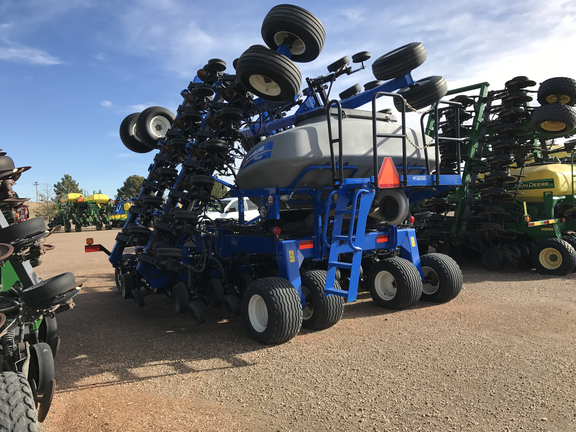 2014 New Holland P2085