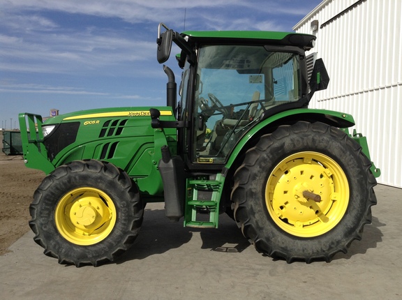 2013 John Deere 6105R