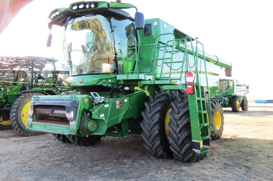 2013 John Deere S670