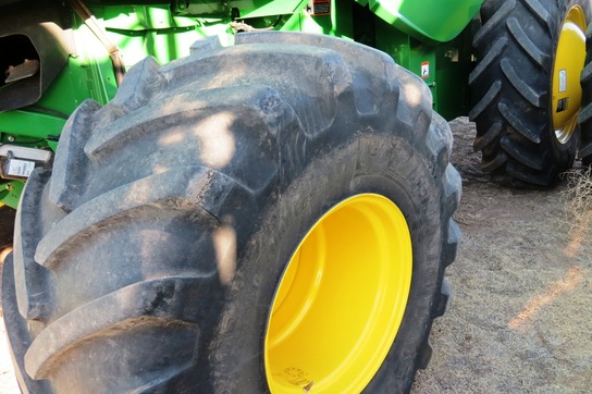 2013 John Deere S670