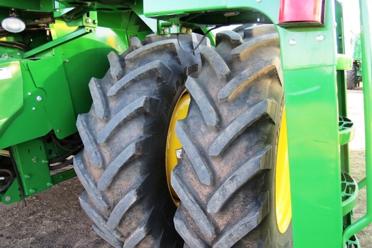 2013 John Deere S670