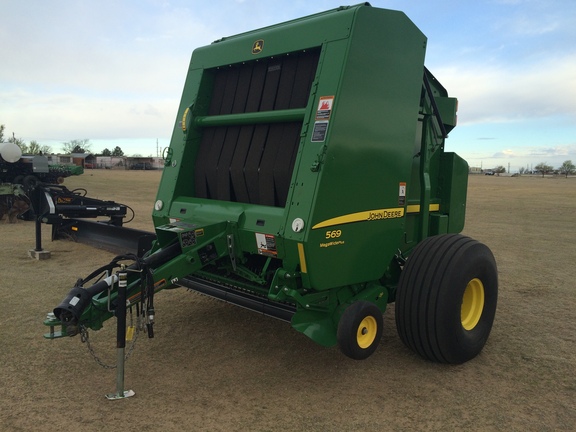 2015 John Deere 569