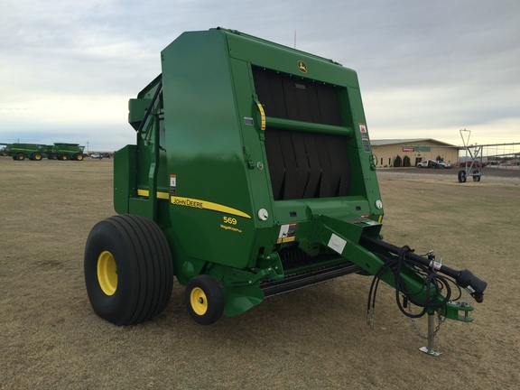 2015 John Deere 569