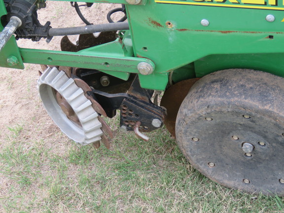 2011 John Deere 1720