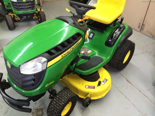 2013 John Deere D130 Lawn & Garden And Commercial Mowing - John Deere 