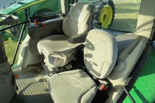 2013 John Deere 6150R