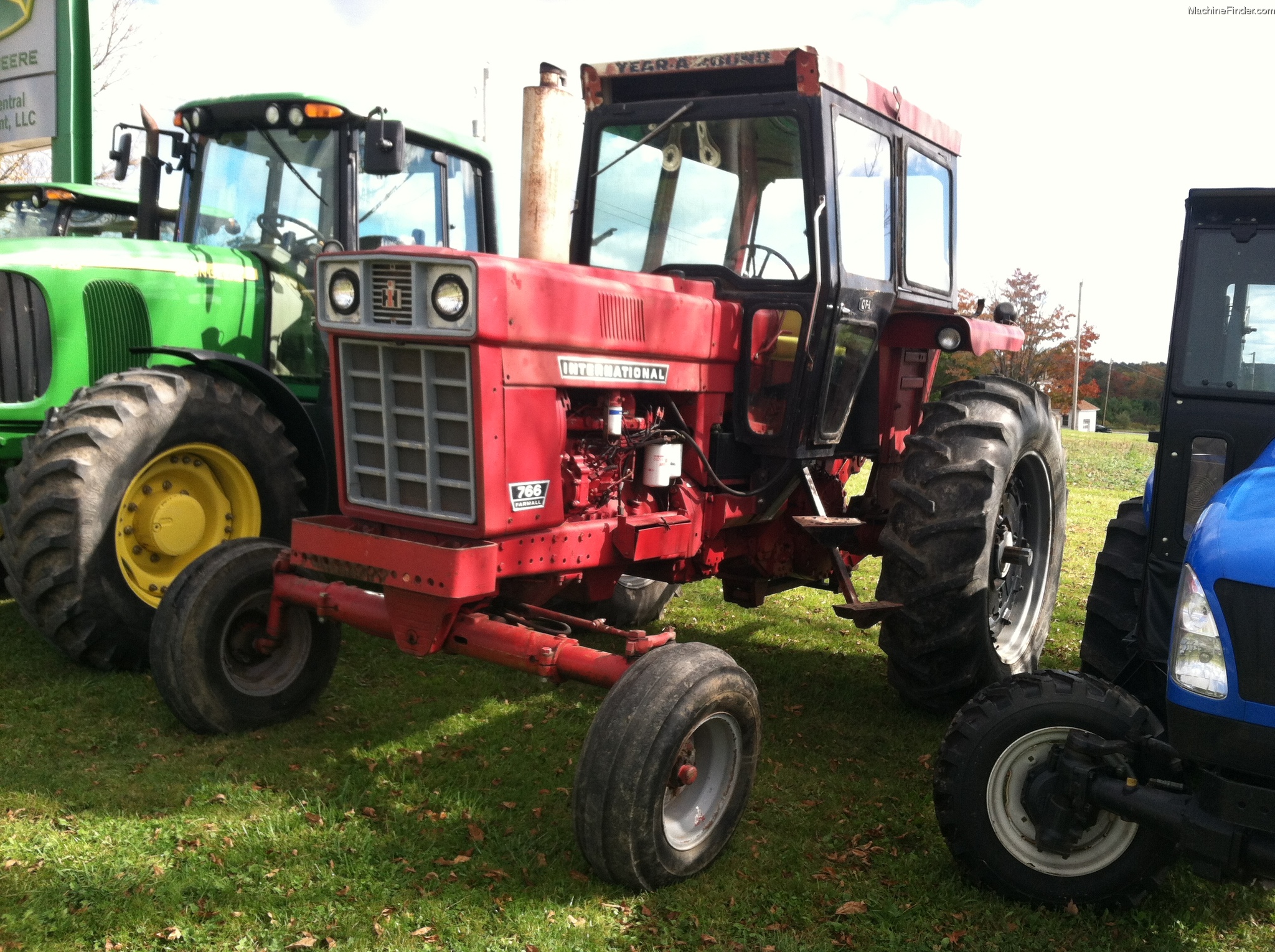 1976 International Harvester 766 Tractors - Utility (40-100hp) - John 