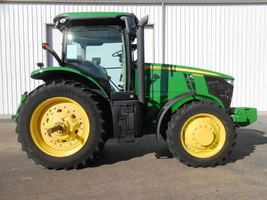 2013 John Deere 7200R