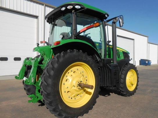 2013 John Deere 7200R