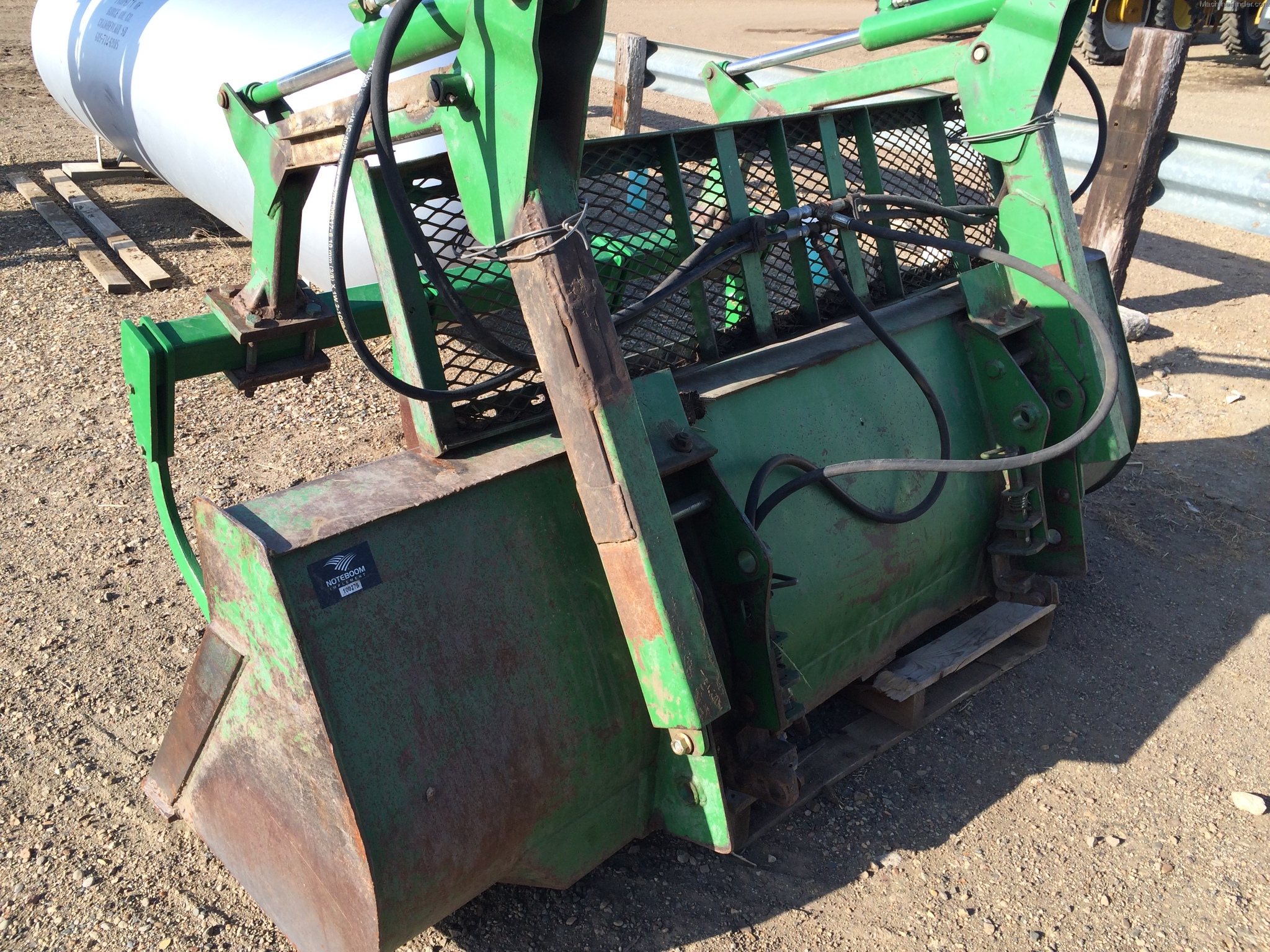 John Deere BUCKET/GRAPPLE Bucket John Deere MachineFinder