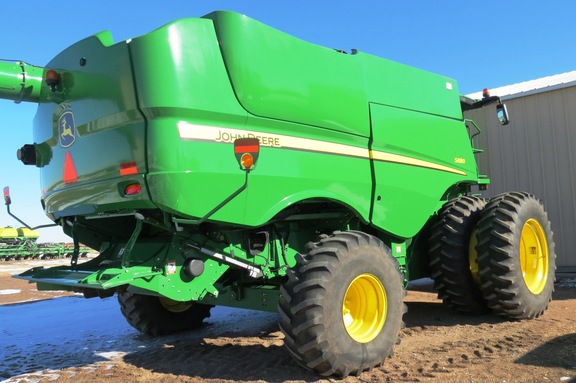 2014 John Deere S680