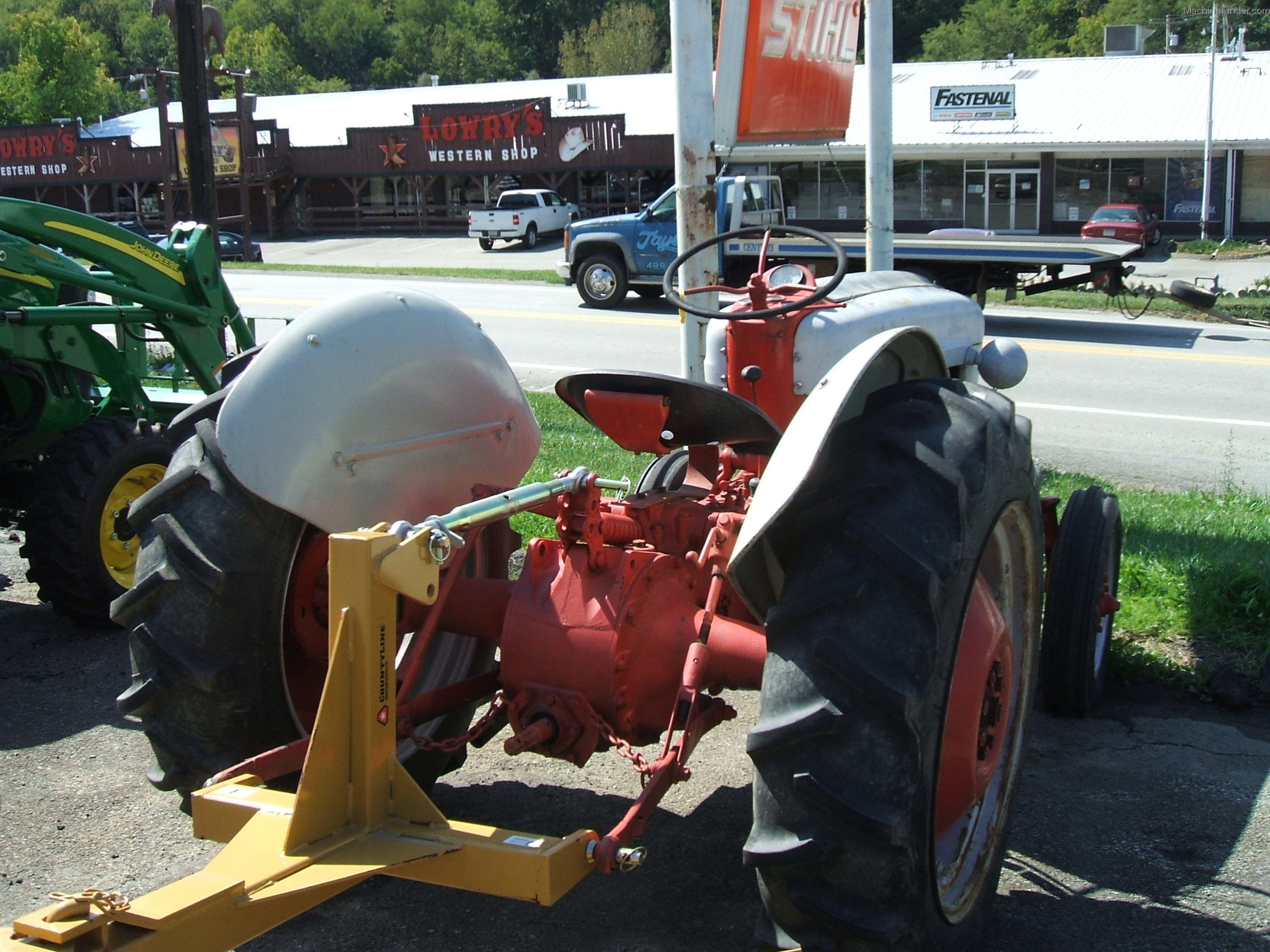 1953 Ford Jubilee Tractors - Compact (1-40hp.) - John Deere Machinefinder