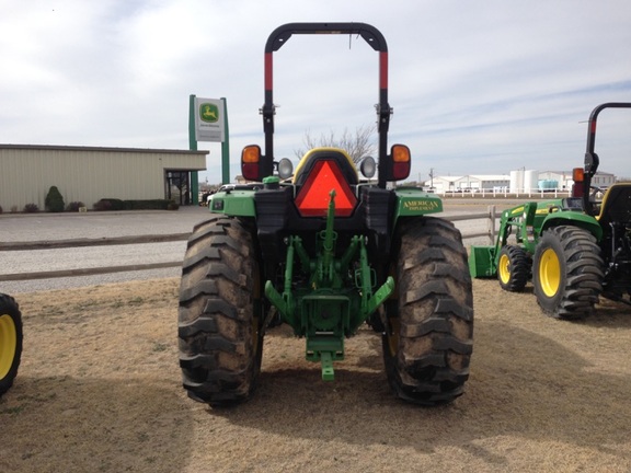 2015 John Deere 4066R