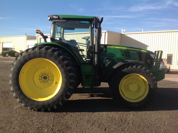 2015 John Deere 6150R