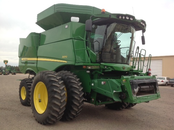 2016 John Deere S670