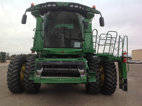 2016 John Deere S670