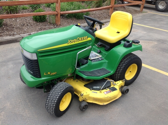 2005 John Deere Lx280 And Snowthrower Lawn & Garden And Commercial 