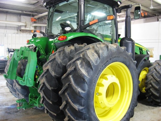 2011 John Deere 8360R