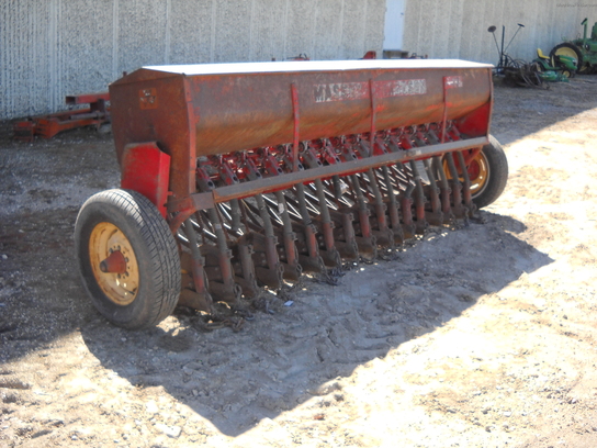 Massey Ferguson Mf 33 Grain Drill Planting And Seeding Planters John Deere Machinefinder