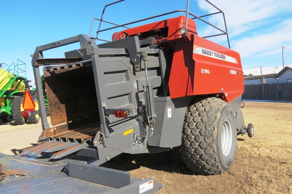 2009 Massey - Ferguson 2190