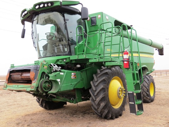 2014 John Deere S670