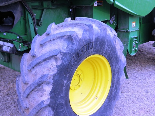 2014 John Deere S670