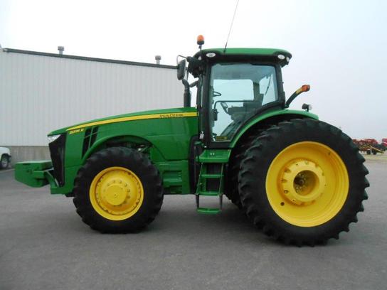 2013 John Deere 8335R