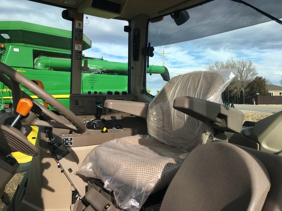 2016 John Deere 6155M