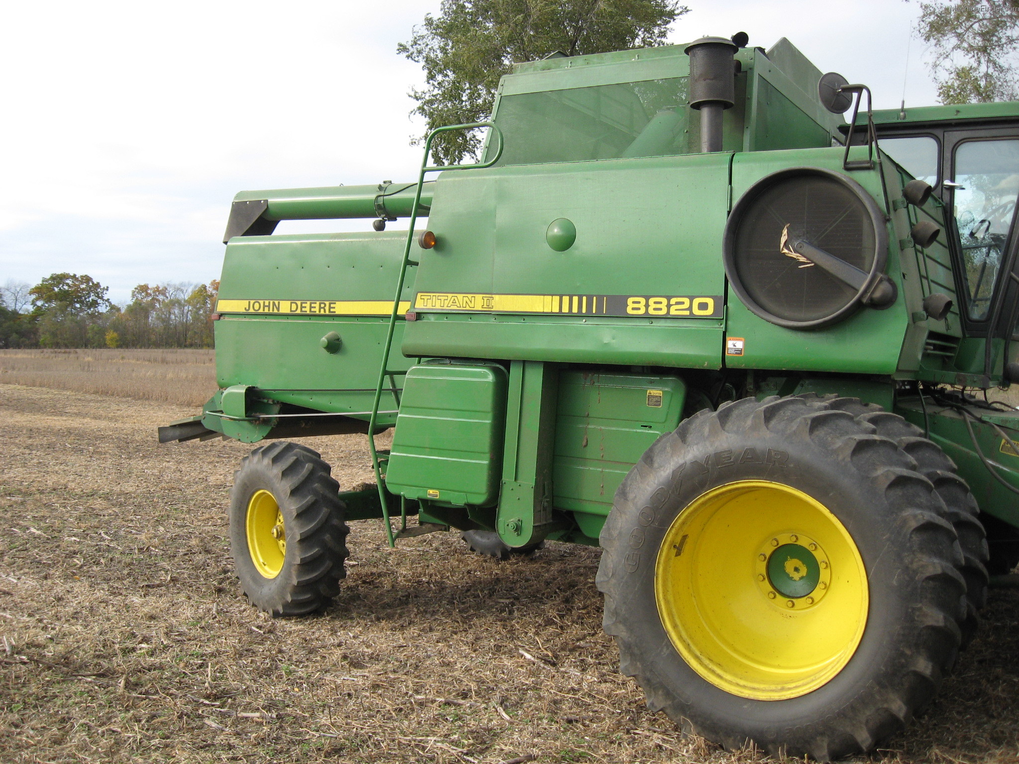 1983 John Deere 8820 Titan Ii Combines John Deere Machinefinder 5134