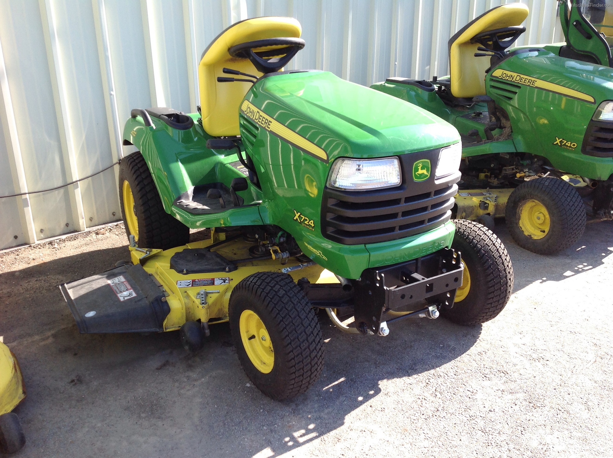 John Deere X Lawn Garden And Commercial Mowing John Deere