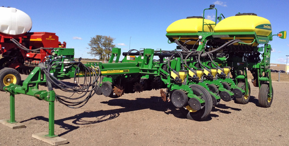 2013 John Deere 1770NT