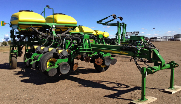 2013 John Deere 1770NT