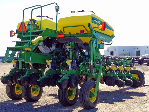 2013 John Deere 1770NT