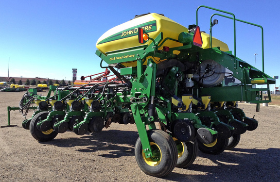 2013 John Deere 1770NT