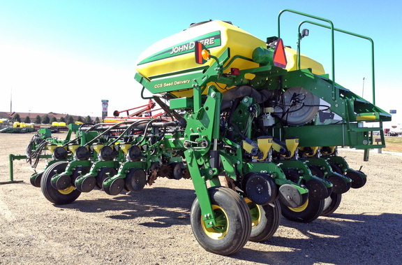 2013 John Deere 1770NT