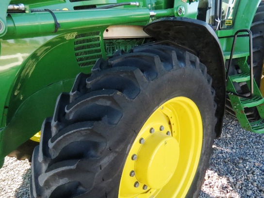 2009 John Deere 7830