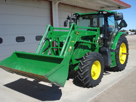 2015 John Deere 6150R