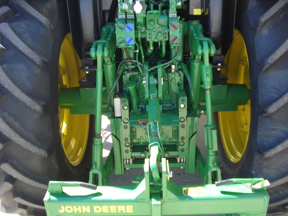 2015 John Deere 6150R