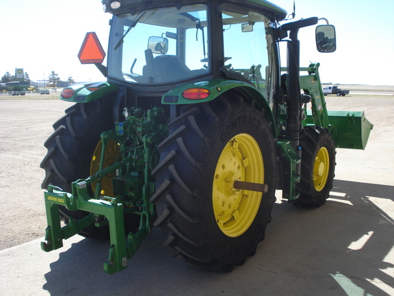 2015 John Deere 6150R