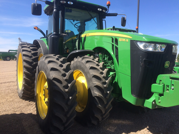 2013 John Deere 8335R