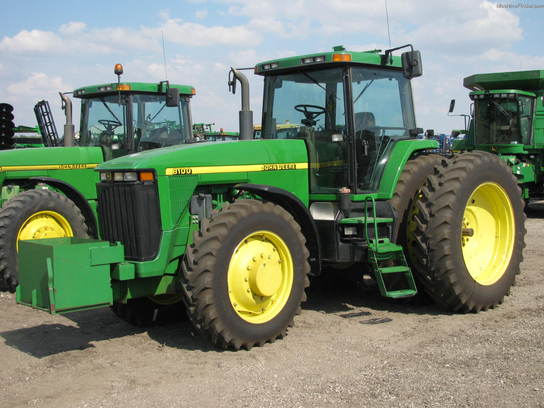 1997 John Deere 8100 Tractors - Row Crop (+100hp) - John Deere 