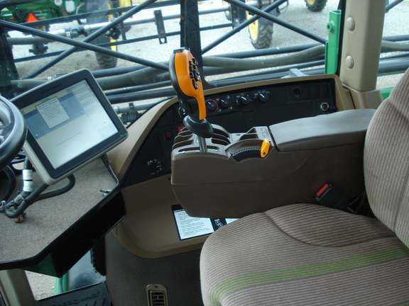 2011 John Deere 4730