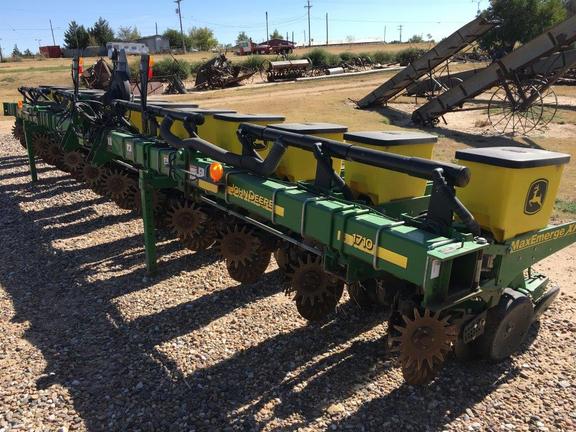 2008 John Deere 1710