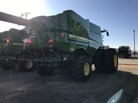 2015 John Deere S680